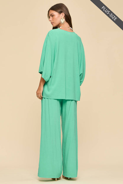 Curvy 2-Piece Linen Summer Set: Emerald