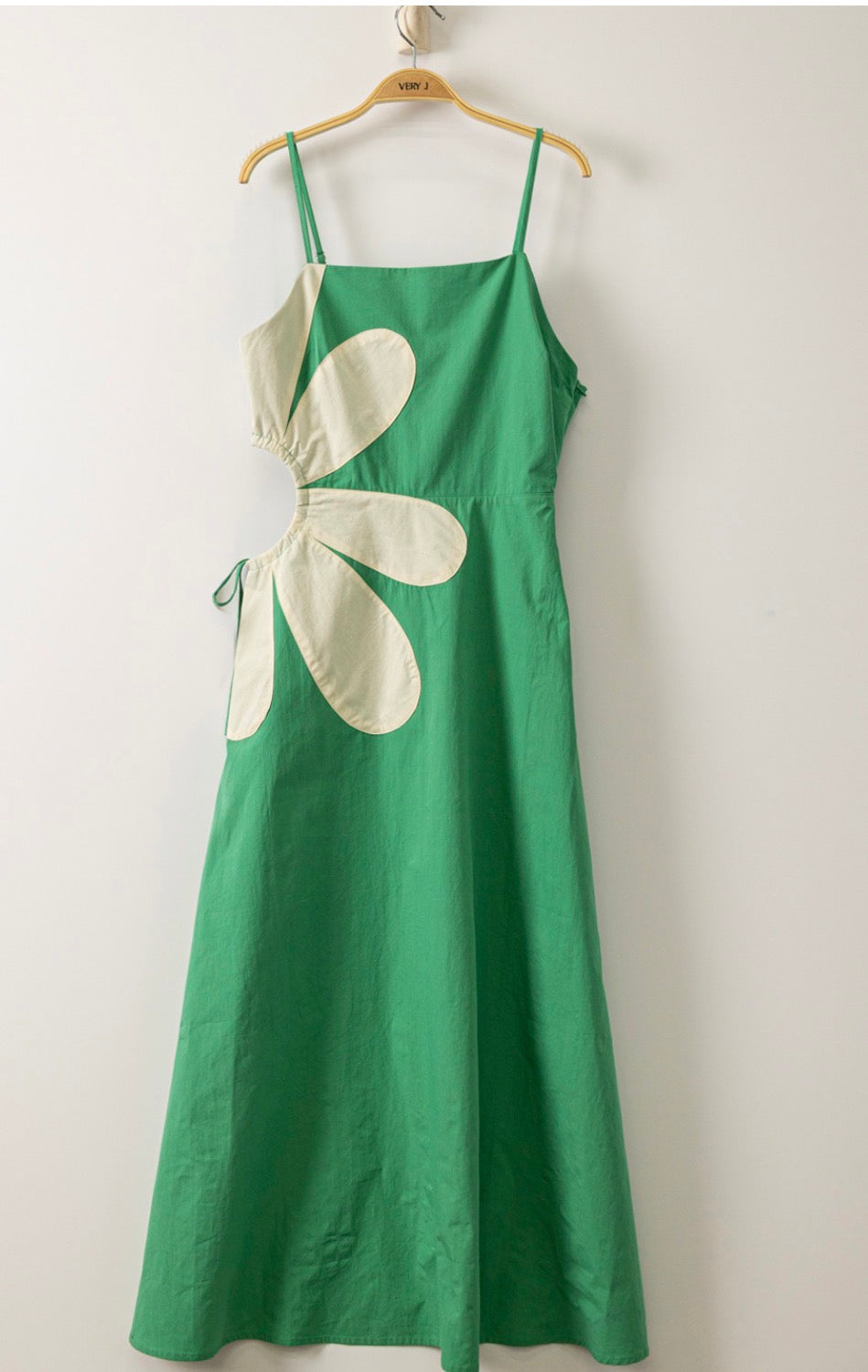 Emerald Bloom Midi Dress