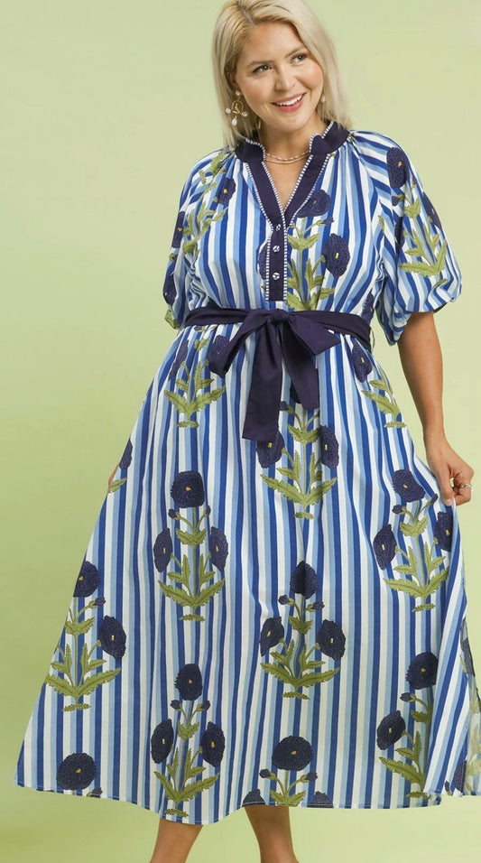 Curvy: Bluebell Lane Midi Dress